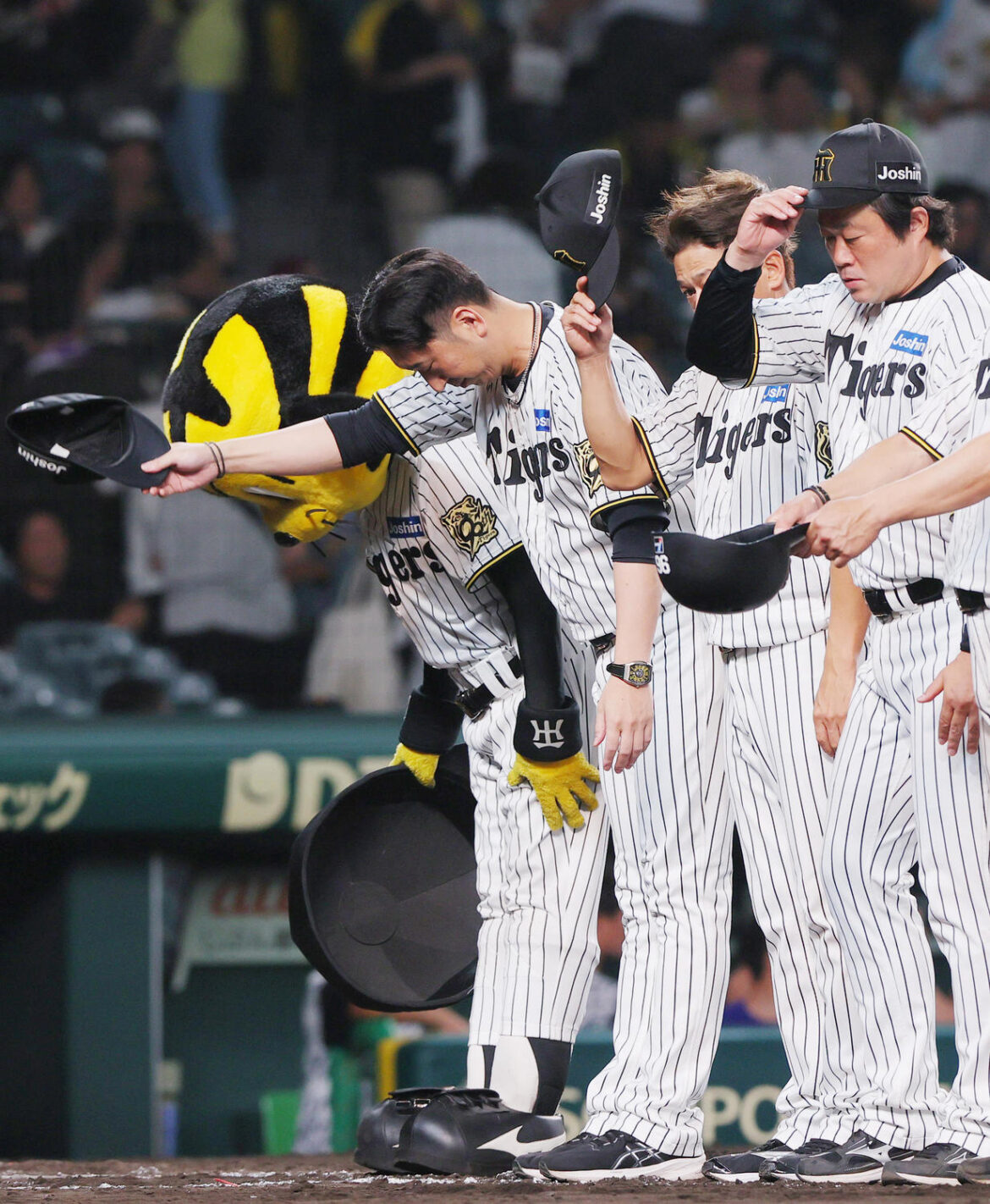 【阪神】V決定日と同じオーダーの理由「試合に出たい、打席に立ちたい選手が集まっている」監督(日刊スポーツ) – Yahoo!ニュース – Yahoo!ニュース 【阪神】V決定日と同じオーダーの理由「試合に出たい、打席に立ちたい選手が集まっている」監督(日刊スポーツ) - Yahoo!ニュース - Yahoo!ニュース