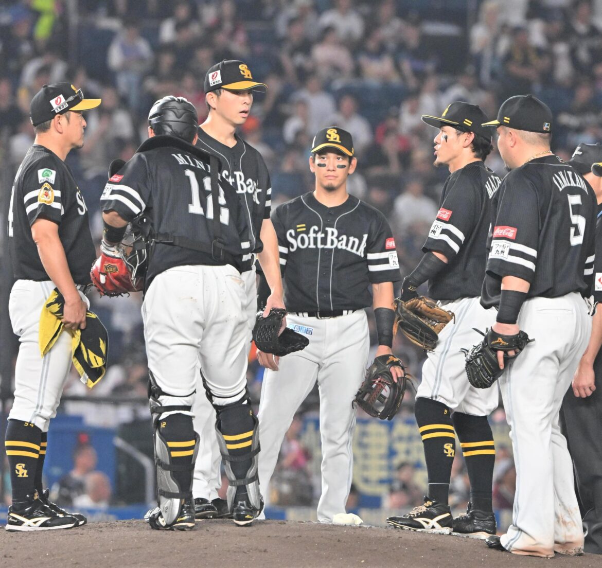 【ソフトバンク】ミス連発で大敗 日本ハムと2差に...3連敗でM15のまま 大関2回4失点KO、上茶谷も5失点 打線わずか2安打1得点と沈黙（TBS NEWS DIG Powered by JNN）