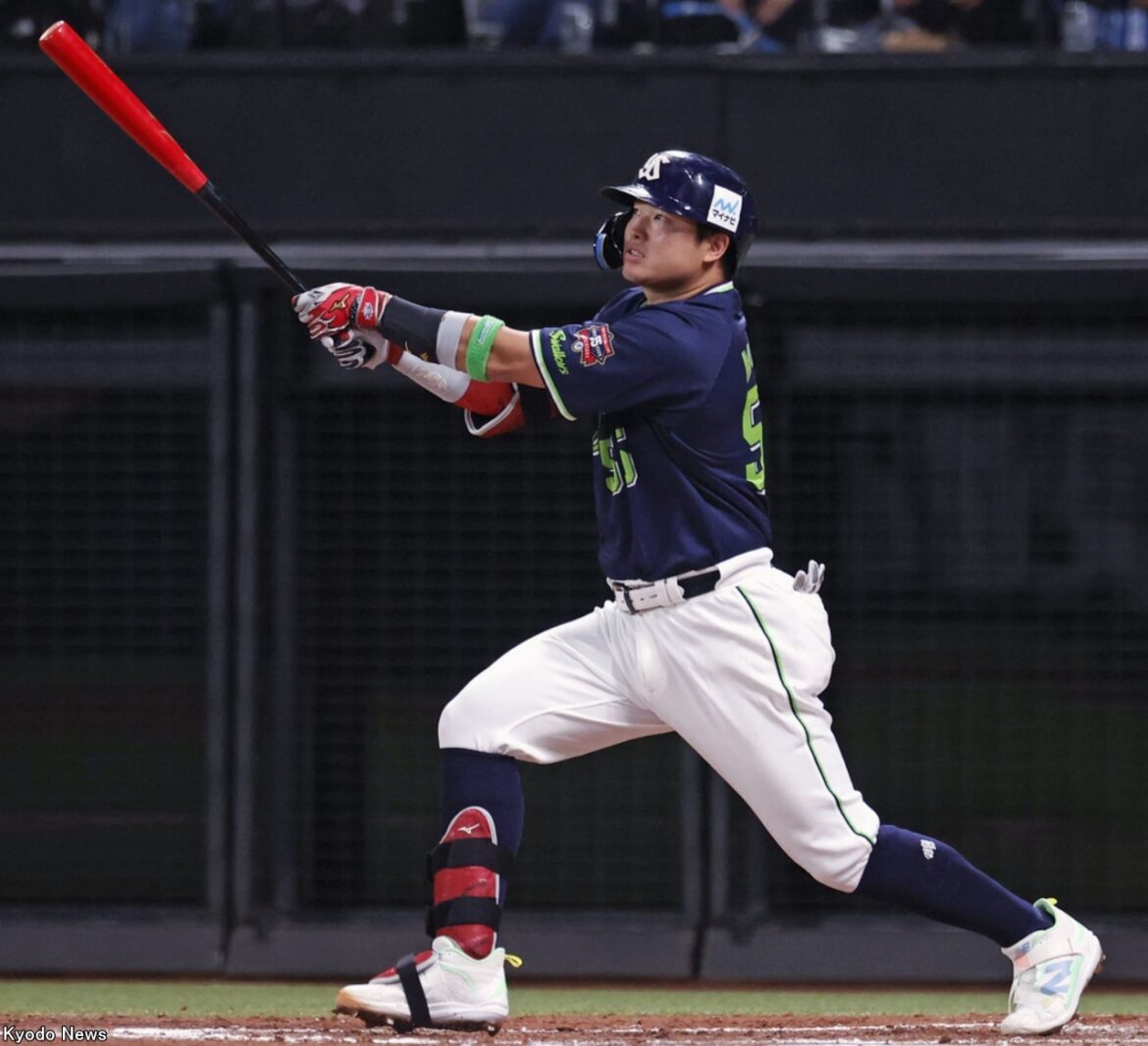 ヤクルト・村上宗隆が8月の月間MVPを受賞！高木氏「大谷翔平に刺激をもらい、近付きつつある」と評価（ベースボールキング） - Yahoo!ニュース - Yahoo!ニュース