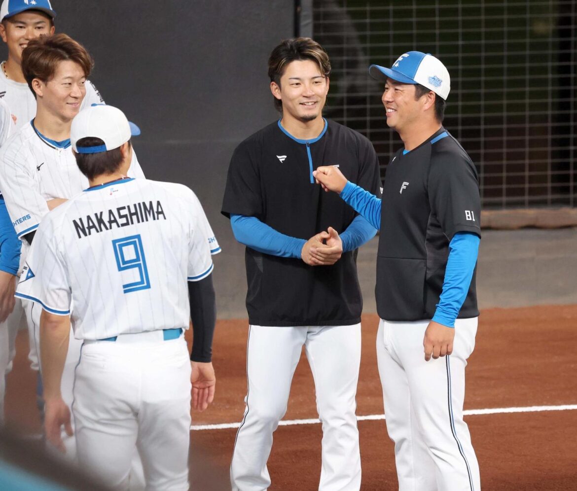 【日本ハム】入院中の八木Ｃ「こういう形で迷惑かけたけど、ちょっとよろしくね」横尾Ｃが１軍合流（日刊スポーツ） - Yahoo!ニュース - Yahoo!ニュース