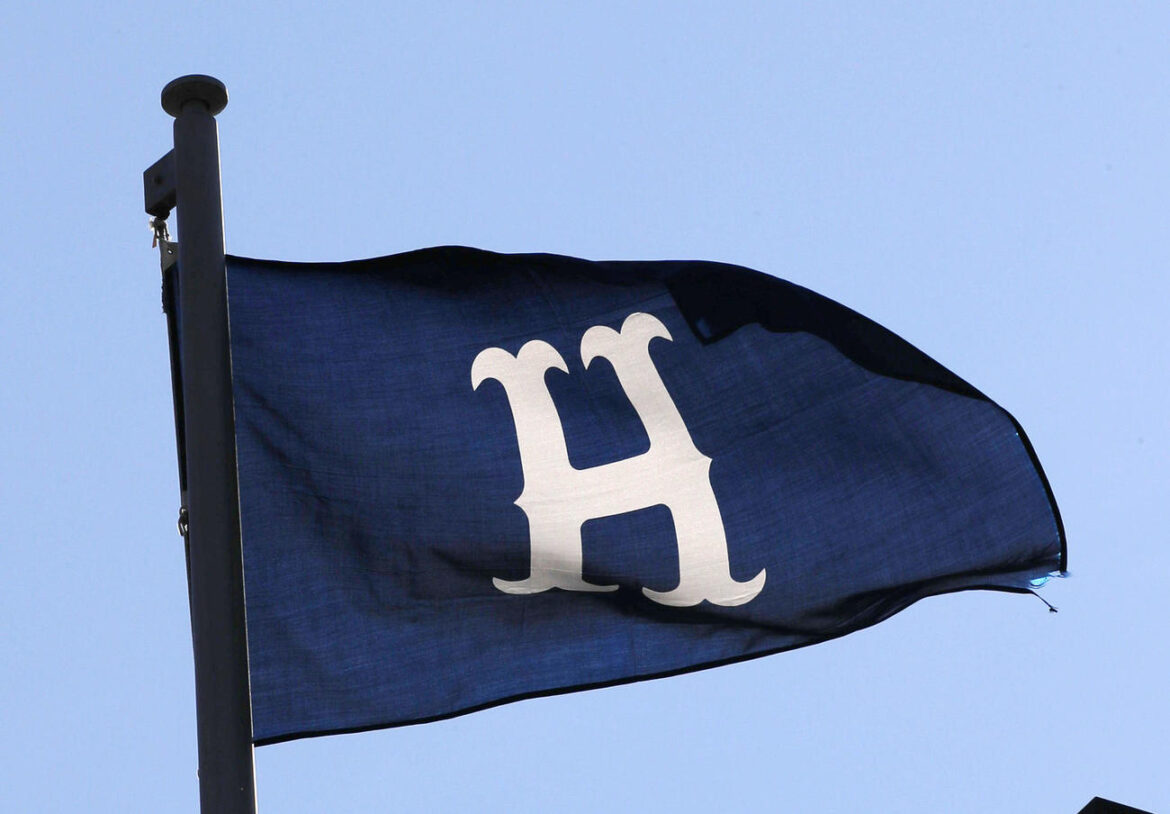 広島球団旗（2020年10月21日）