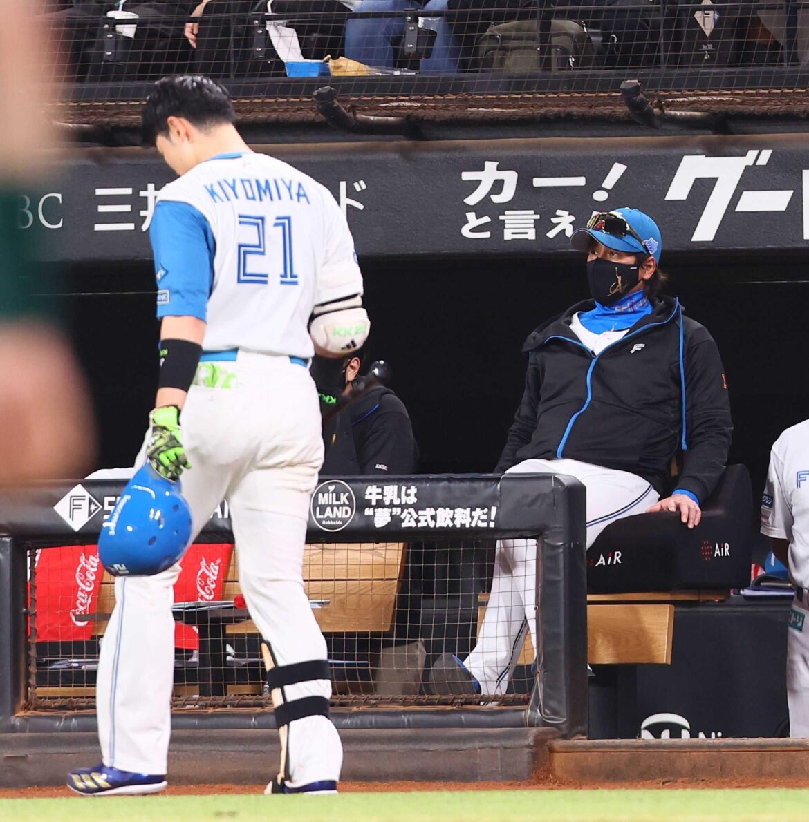 日本ハム 痛い敗戦＆痛い守護神離脱 新庄監督脱帽「あれはなかなか打てない」 首位と２・５差に（デイリースポーツ） - Yahoo!ニュース - Yahoo!ニュース
