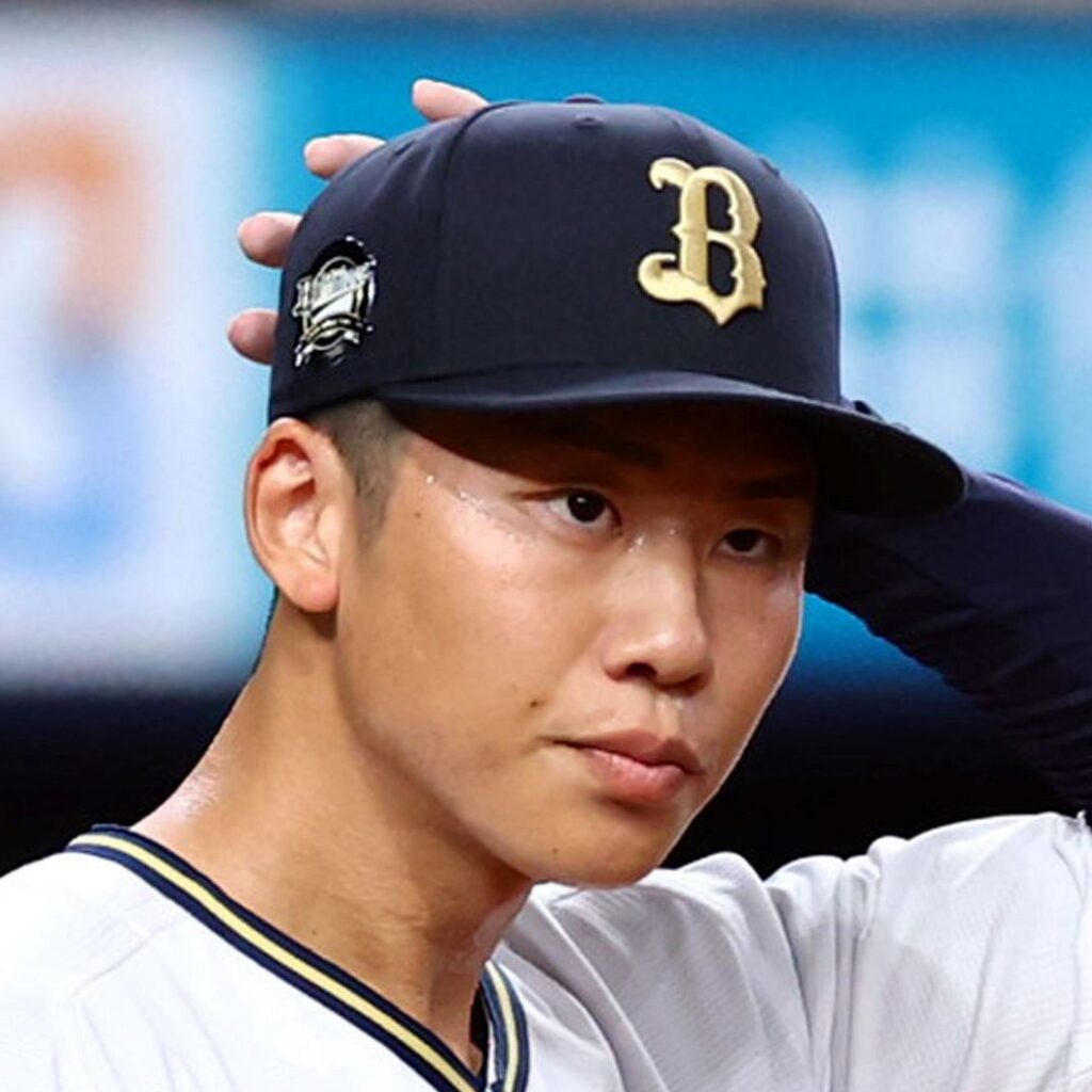 球場が騒然 ソフトバンク海野隆司の折れたバットがオリックス曽谷龍平の胸付近を直撃 倒れ込み、担架で運び出されて交代(西スポWEB OTTO!) – Yahoo!ニュース – Yahoo!ニュース 球場が騒然 ソフトバンク海野隆司の折れたバットがオリックス曽谷龍平の胸付近を直撃 倒れ込み、担架で運び出されて交代(西スポWEB OTTO!) - Yahoo!ニュース - Yahoo!ニュース