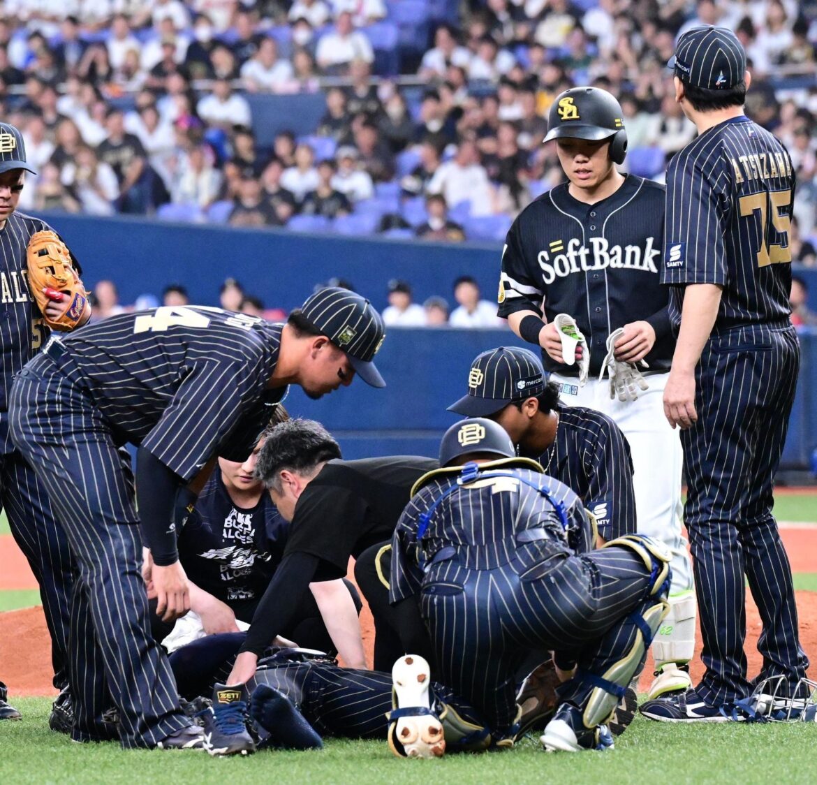 「本当に申し訳ない」 ソフトバンク海野隆司、折れたバットがオリックス曽谷龍平を直撃 攻守で貢献も「切り替えが難しかった」(西スポWEB OTTO!) – Yahoo!ニュース 「本当に申し訳ない」 ソフトバンク海野隆司、折れたバットがオリックス曽谷龍平を直撃 攻守で貢献も「切り替えが難しかった」(西スポWEB OTTO!) - Yahoo!ニュース
