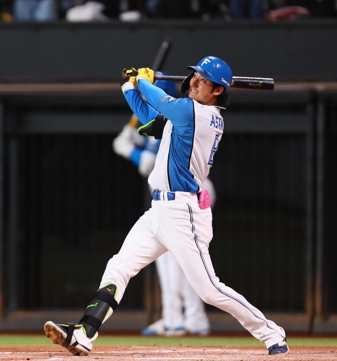 日本ハム 一挙７点のビッグイニング！昇格即スタメンの浅間がトドメの３ラン 新庄監督が指をクルクル→ベンチで大喜び（デイリースポーツ） - Yahoo!ニュース - Yahoo!ニュース