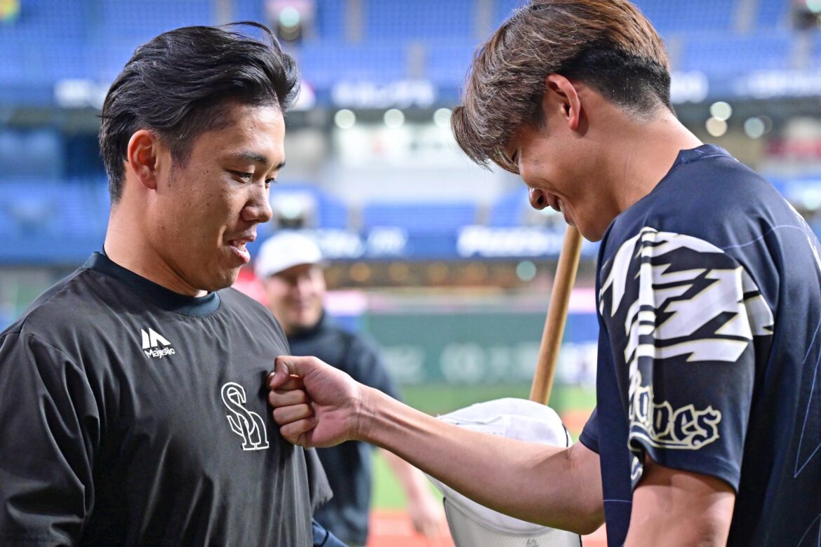 前日に折れたバット直撃…ソフトバンク海野隆司が謝罪 オリックス曽谷龍平は笑顔で胸にグータッチ（西スポWEB OTTO！） - Yahoo!ニュース - Yahoo!ニュース