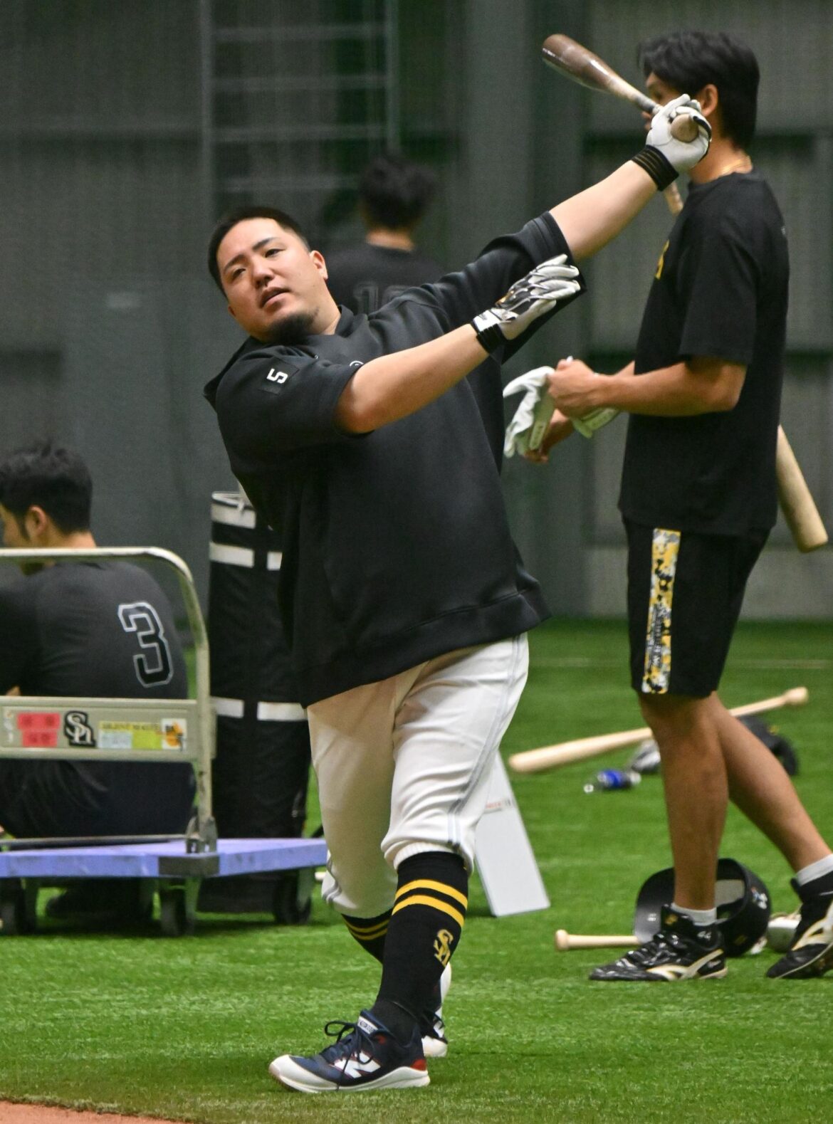 優勝マジック12のソフトバンク 腰の張り訴えた近藤健介はベンチスタート 山川穂高は3試合ぶりスタメン オリックス戦スタメン発表（西スポWEB OTTO！） - Yahoo!ニュース - Yahoo!ニュース