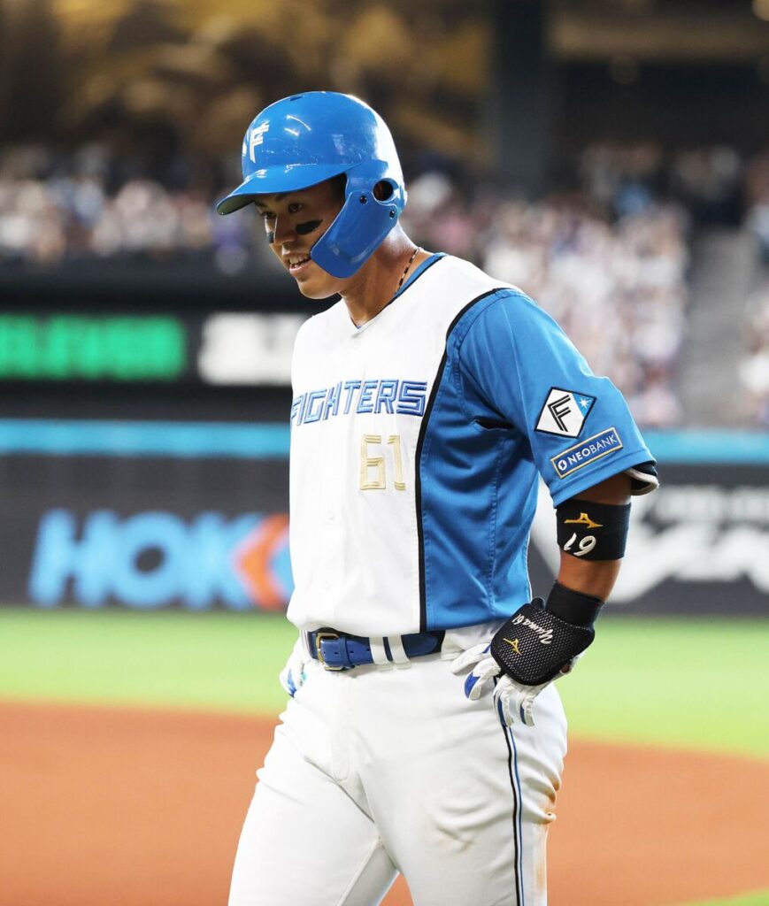 Nippon-Ham: Yuma Imagawa is out with a right hamstring injury and is expected to be back in the game in about four weeks. | Pacific League 交代した今川優馬