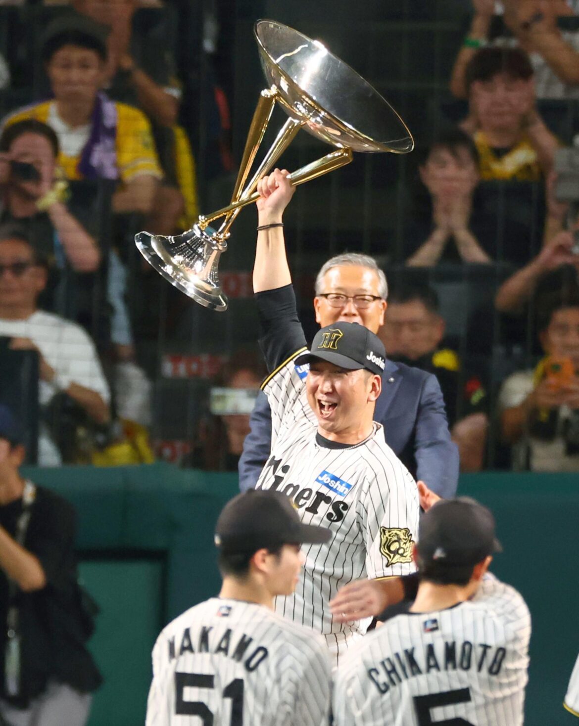 なぜ阪神・藤川監督は優勝監督インタビューで「我々がリーグチャンピオンです」とあえて声を大にしたのか（デイリースポーツ） - Yahoo!ニュース - Yahoo!ニュース