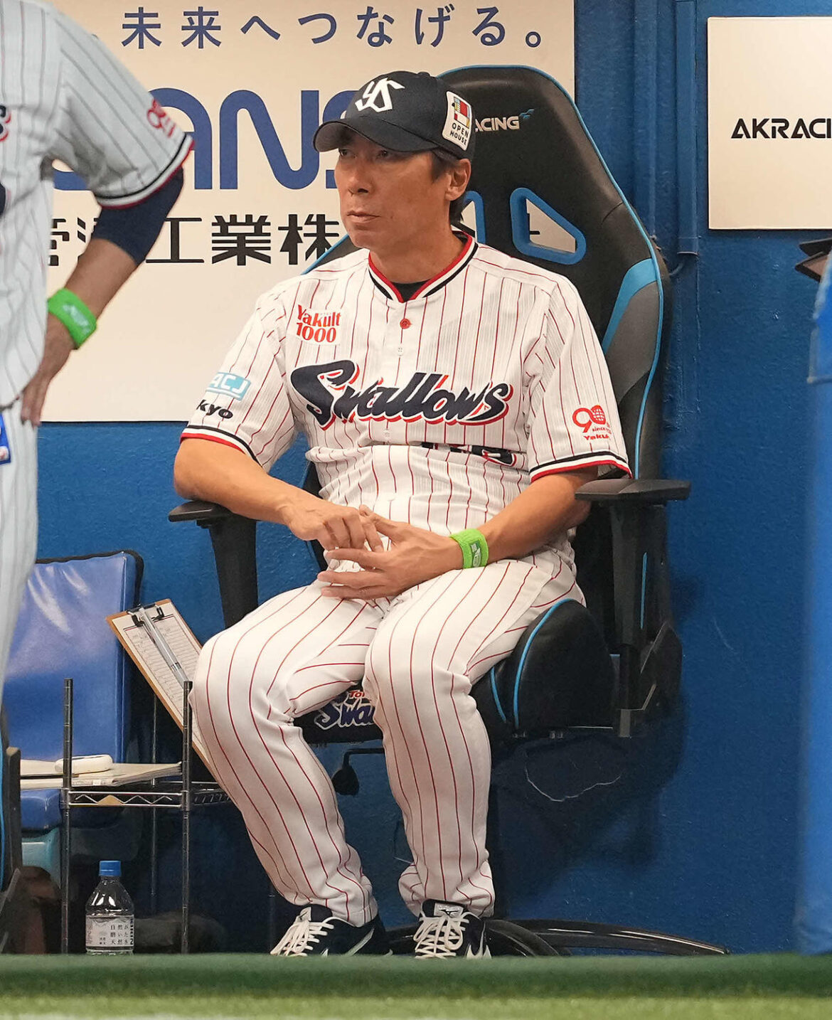 【ヤクルト】逆転負けでCS出場の可能性が完全消滅…3年連続のBクラス確定(日刊スポーツ) – Yahoo!ニュース – Yahoo!ニュース 【ヤクルト】逆転負けでCS出場の可能性が完全消滅…3年連続のBクラス確定(日刊スポーツ) - Yahoo!ニュース - Yahoo!ニュース