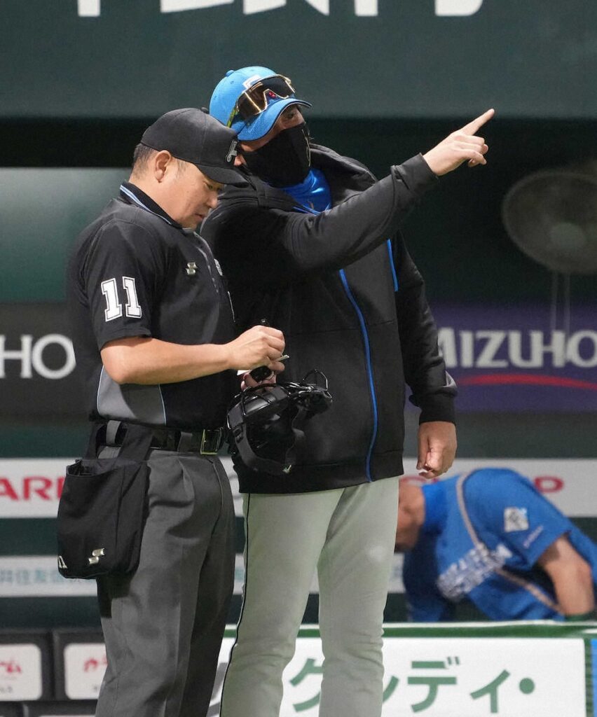 日本ハム・新庄監督 逆転許した8回振り返り「あそこでホームラン出ますかって」2位以内確定には…（スポニチアネックス） - Yahoo!ニュース - Yahoo!ニュース