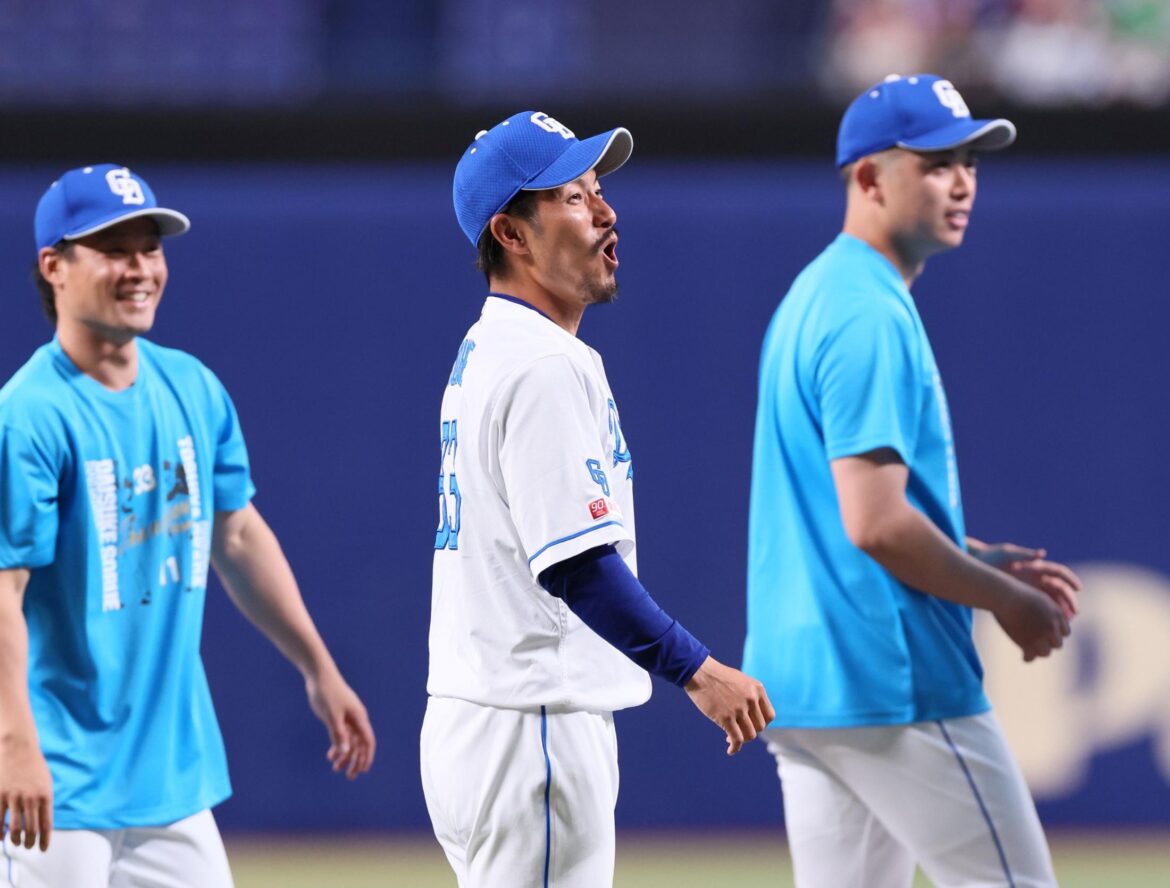 中日 祖父江大輔がまさかの胴上げスルー!?選手たちがベンチへ→マウンドで寝転ぶ荒業発動 最後の言葉は「自分らしさが分かりません」(デイリースポーツ) – Yahoo!ニュース – Yahoo!ニュース 中日 祖父江大輔がまさかの胴上げスルー!?選手たちがベンチへ→マウンドで寝転ぶ荒業発動 最後の言葉は「自分らしさが分かりません」(デイリースポーツ) - Yahoo!ニュース - Yahoo!ニュース