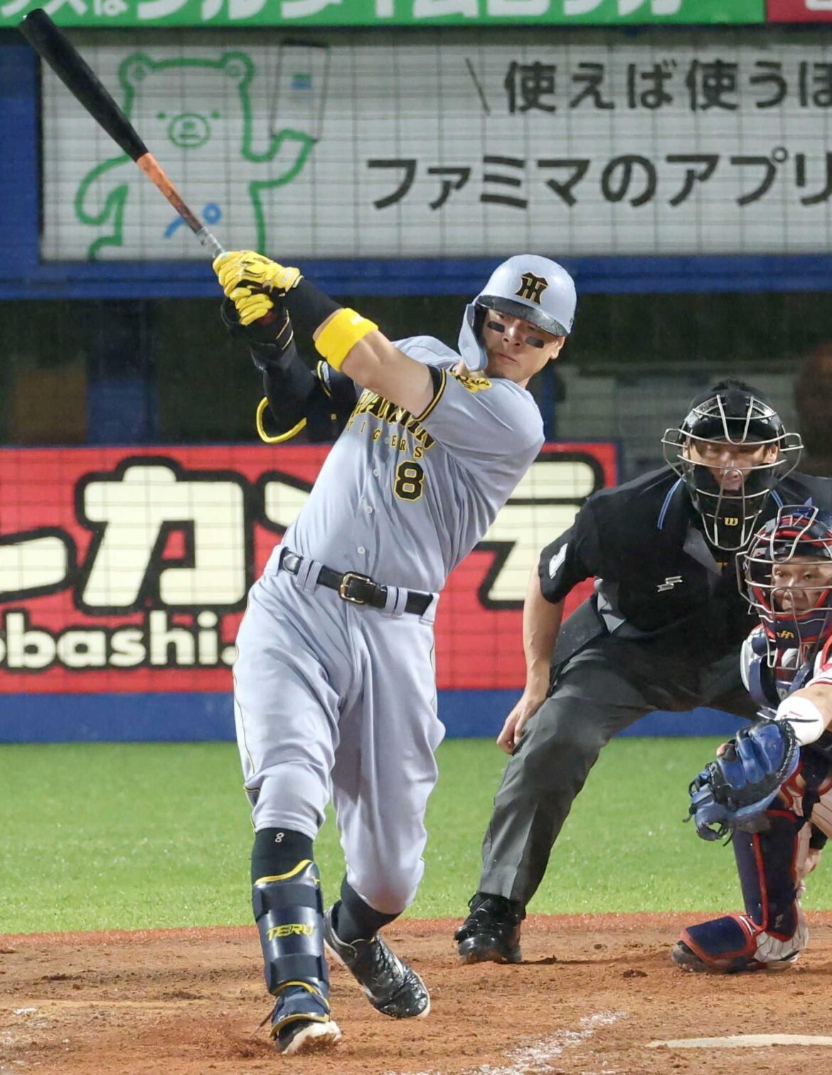 阪神・佐藤輝 復活!6日ぶり安打「難しい試合ではありましたけど」雨中声援のファンに恩返し(デイリースポーツ) – Yahoo!ニュース – Yahoo!ニュース 阪神・佐藤輝 復活!6日ぶり安打「難しい試合ではありましたけど」雨中声援のファンに恩返し(デイリースポーツ) - Yahoo!ニュース - Yahoo!ニュース