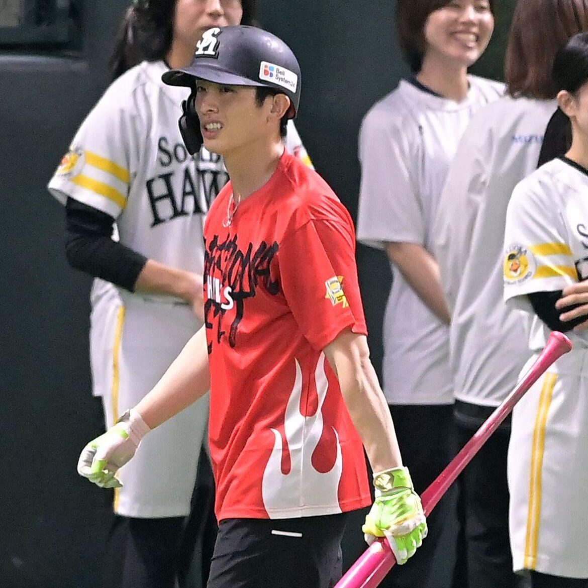 ソフトバンク周東佑京が病院を受診 背中の死球の影響で21日のオリックス戦を欠場 22日の試合前練習は別メニュー調整（西スポWEB OTTO！） - Yahoo!ニュース - Yahoo!ニュース