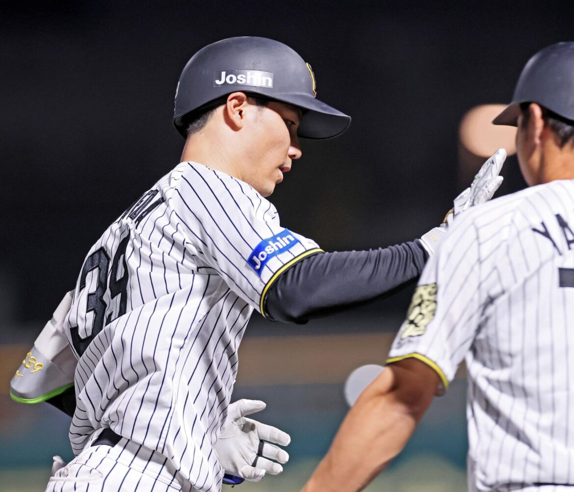 阪神 栄枝が今季１号！広島・アドゥワの初球を左翼スタンドへ 先制ソロに観客大歓声（デイリースポーツ） - Yahoo!ニュース - Yahoo!ニュース