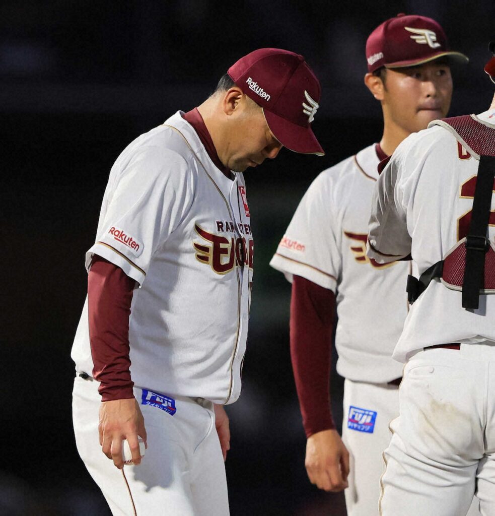 楽天がソフトバンクに投打で完敗 3位オリックスとは変わらず5差（スポニチアネックス） - Yahoo!ニュース - Yahoo!ニュース