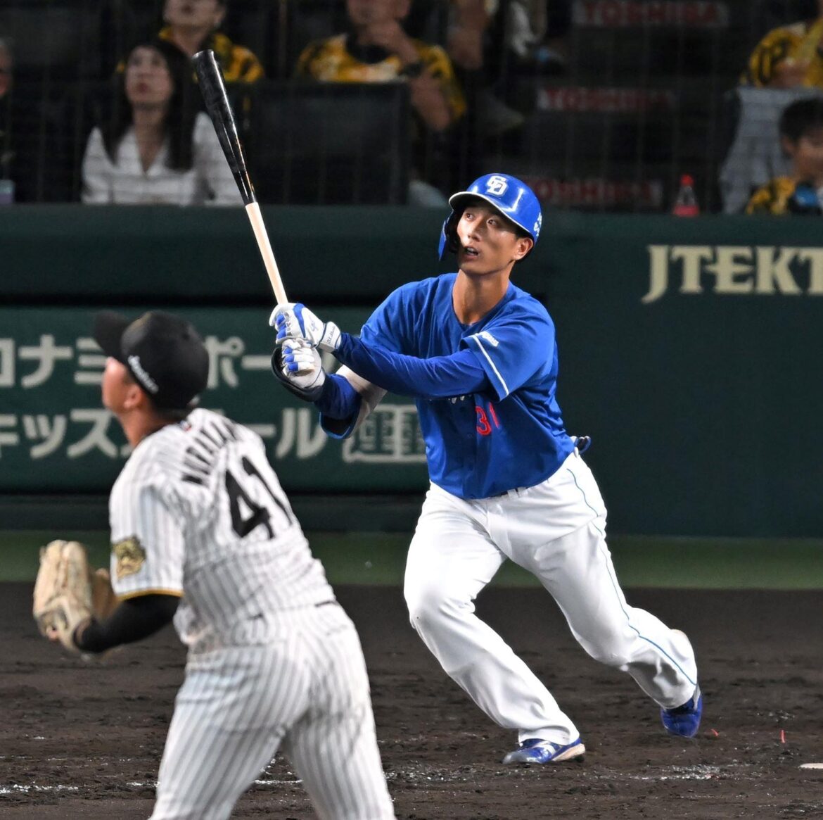 「まだ１８歳という驚き！」中日ルーキー プロ初のマルチにＳＮＳ沸く「ほんまエグい」「明るい希望」（デイリースポーツ） - Yahoo!ニュース - Yahoo!ニュース