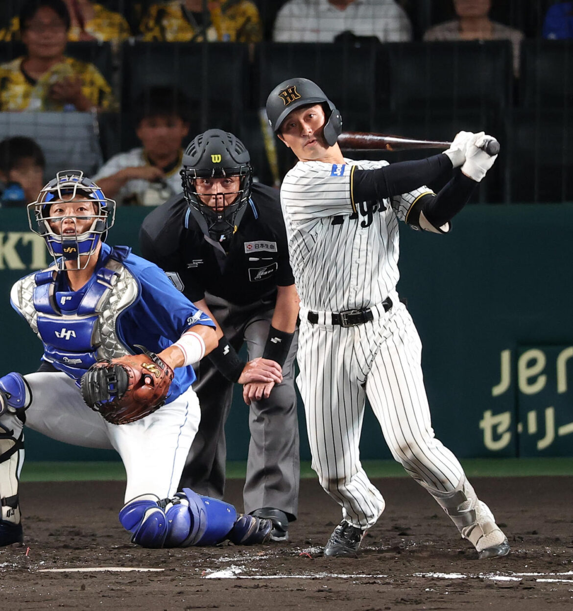 【阪神】みんなで村上援護、坂本誠志郎「頌樹が勝つことに意味がある試合」４打点に好リード（日刊スポーツ） - Yahoo!ニュース - Yahoo!ニュース