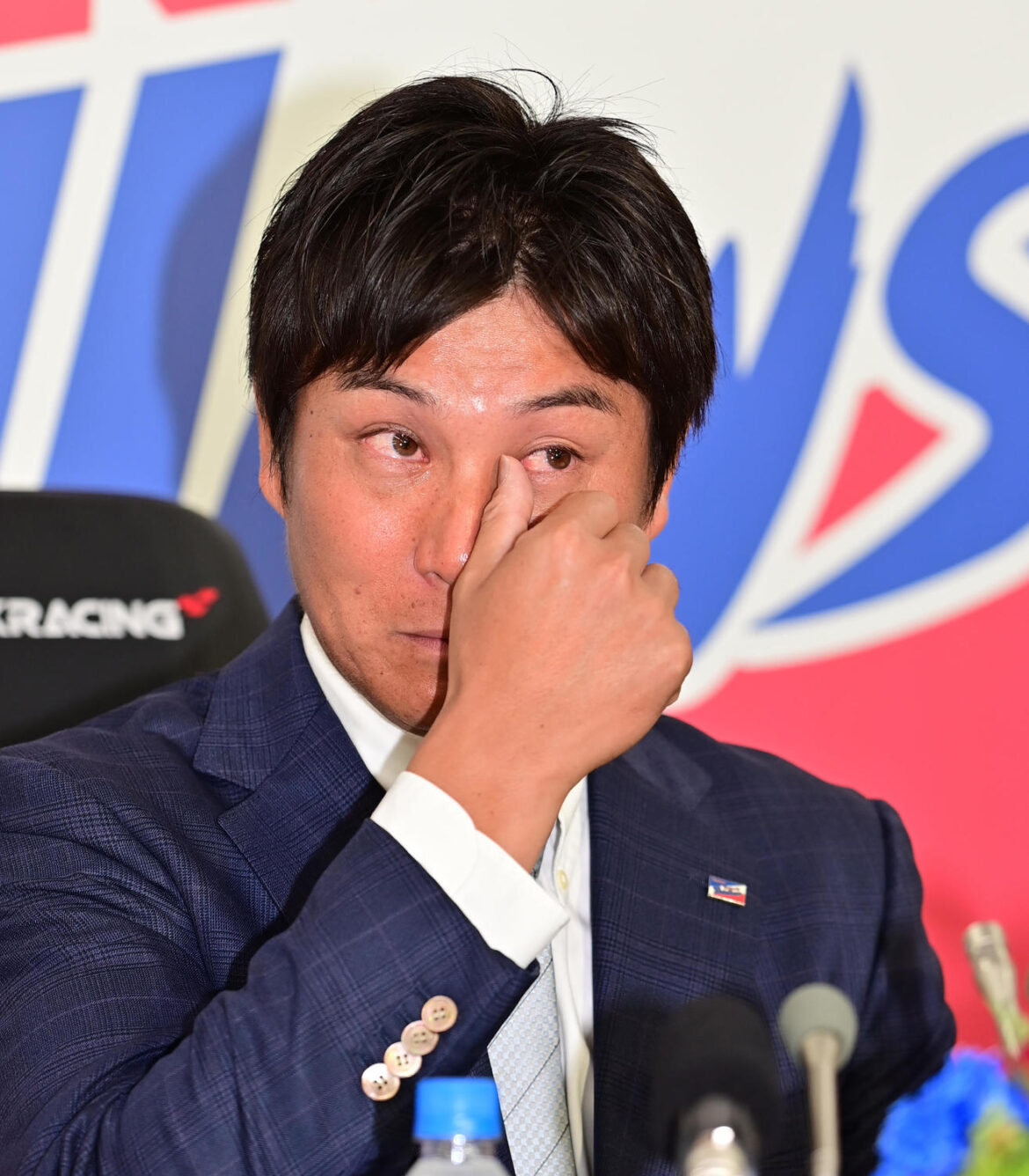 【ヤクルト】「天才」川端慎吾が涙で引退 球団はコーチのポストを用意、今後は指導者への道へ（日刊スポーツ） - Yahoo!ニュース - Yahoo!ニュース