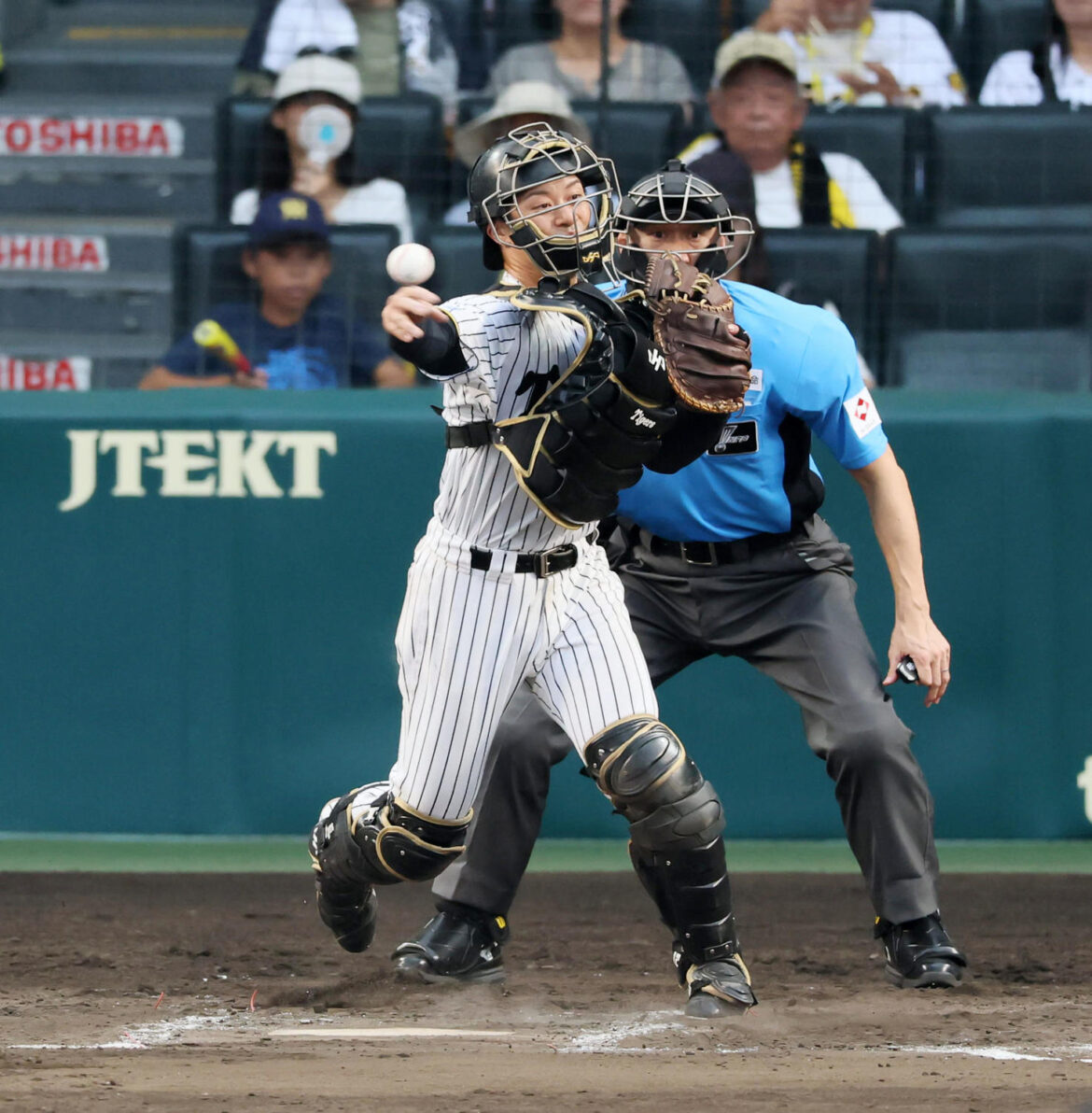 【阪神】坂本誠志郎が石井大智の絶体絶命ピンチ救う好送球も…逆転負けに「何もない」と言葉少な（日刊スポーツ） - Yahoo!ニュース - Yahoo!ニュース