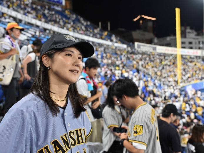 中江有里さん、優勝後に負けが続く阪神に「こんなに早く優勝してもらったのに! われながら貪欲」(好書好日) – Yahoo!ニュース – Yahoo!ニュース 中江有里さん、優勝後に負けが続く阪神に「こんなに早く優勝してもらったのに! われながら貪欲」(好書好日) - Yahoo!ニュース - Yahoo!ニュース