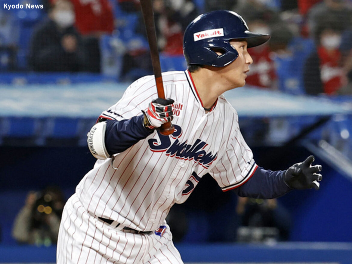 歓声に包まれた川端慎吾の最終打席 共にプレーした坂口智隆氏は「これだけ見てきた左打者の中で一番の選手」（ベースボールキング） - Yahoo!ニュース - Yahoo!ニュース