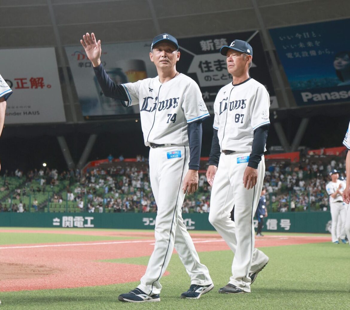 西武・西口監督が試合後のセレモニーでファンに〝謝罪〟 後藤オーナーは来季2年目に注文も（サンケイスポーツ） - Yahoo!ニュース - Yahoo!ニュース