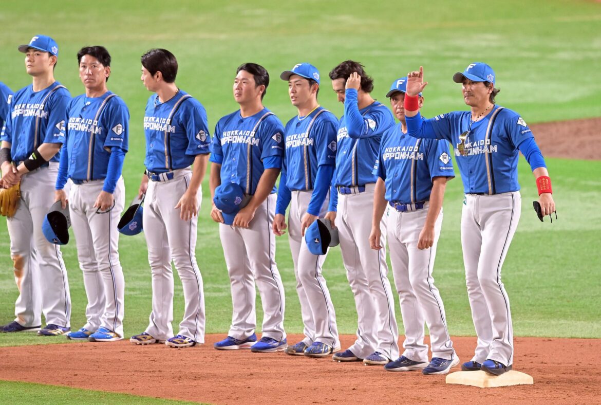 新庄監督 敵将に花束の思い明かす「お礼を言いました」「まだ驚く?(笑)」来季は三つ巴の争いを希望(デイリースポーツ) – Yahoo!ニュース – Yahoo!ニュース 新庄監督 敵将に花束の思い明かす「お礼を言いました」「まだ驚く?(笑)」来季は三つ巴の争いを希望(デイリースポーツ) - Yahoo!ニュース - Yahoo!ニュース