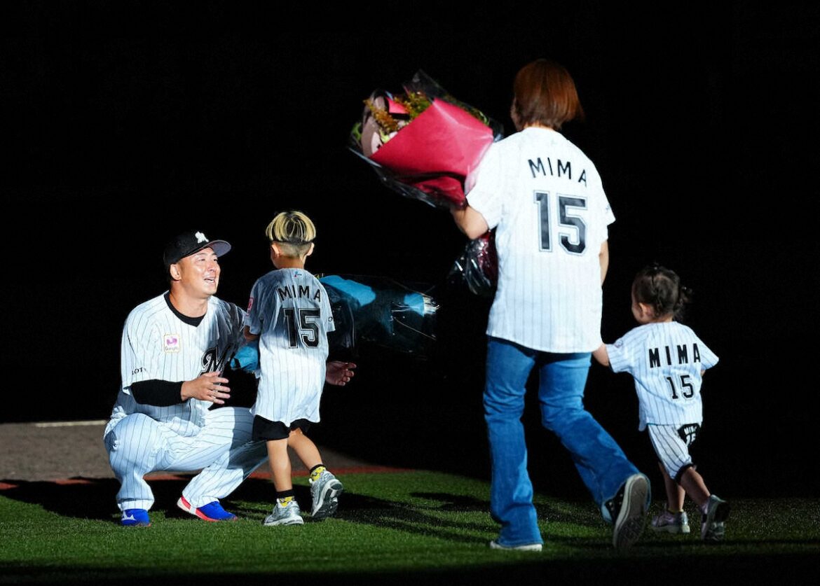 ロッテ・美馬学 引退セレモニーで大粒の涙「あっという間の15年間でした。本当に幸せでした！」（スポニチアネックス） - Yahoo!ニュース - Yahoo!ニュース