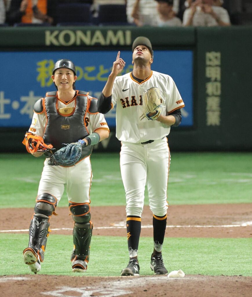 巨人・マルティネス「明日になったら明日の風が吹く」中日・松山のセーブ王争いは１日の最終戦で決着へ （スポーツ報知） - Yahoo!ニュース - Yahoo!ニュース