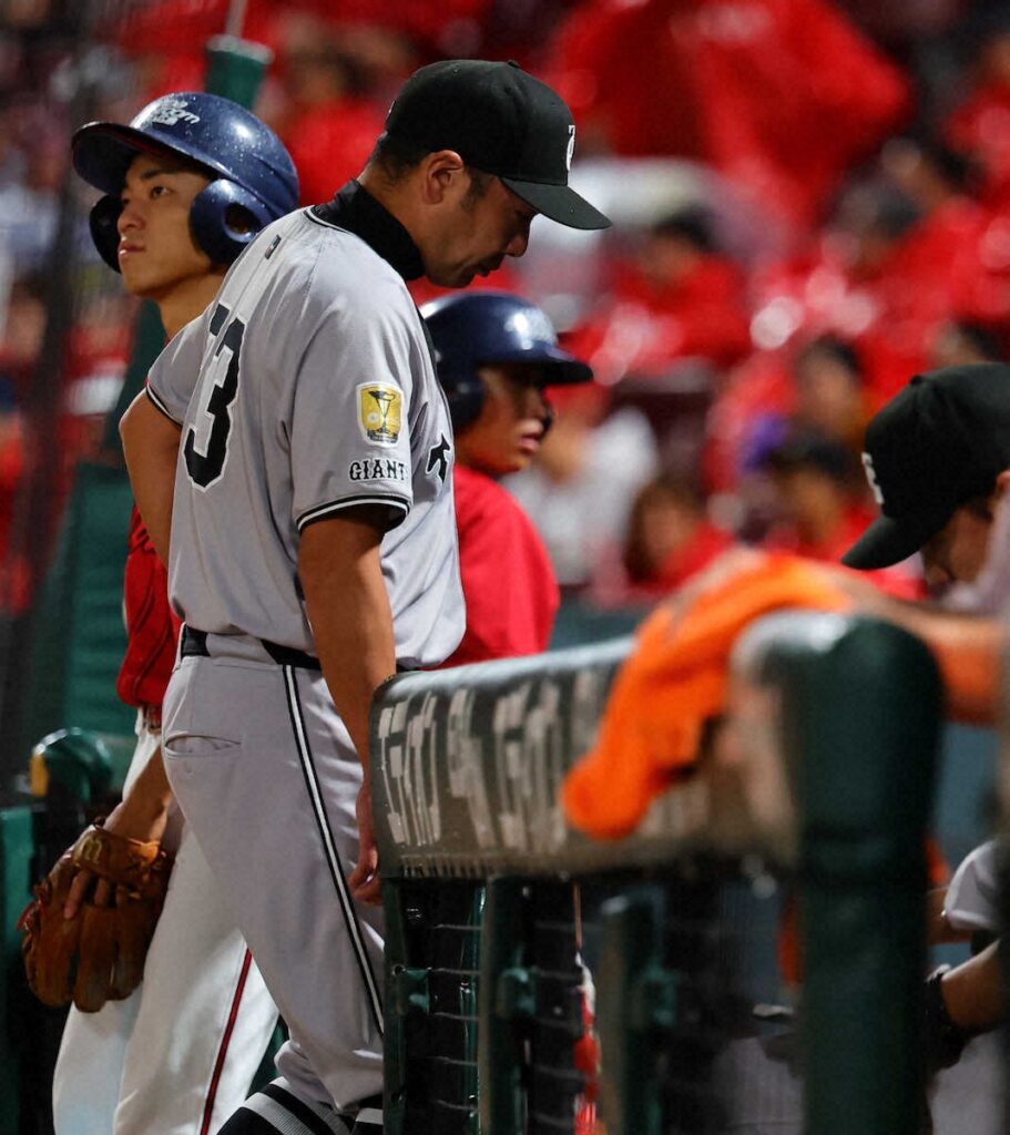 巨人痛恨!零敗で2位再浮上遠のく DeNAと2.5差で残り5戦 鬼門マツダで球団ワースト10敗目 – ライブドアニュース