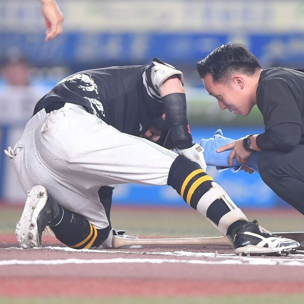 「痛みには強いので」 ソフトバンク小久保監督、右膝に自打球を当てた牧原大成について説明 一度はベンチ裏に下がるもフル出場：「おっ！」でつながる地元密着のスポーツ応援メディア 西スポWEB OTTO! - 西スポWEB OTTO!