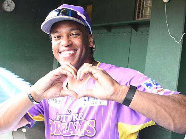 【野球】アダム・ウォーカーはBC神奈川の主砲として、巨人、ソフトバンク時代も経験しなかった日本一を目指す – au Webポータル 【野球】アダム・ウォーカーはBC神奈川の主砲として、巨人、ソフトバンク時代も経験しなかった日本一を目指す - au Webポータル