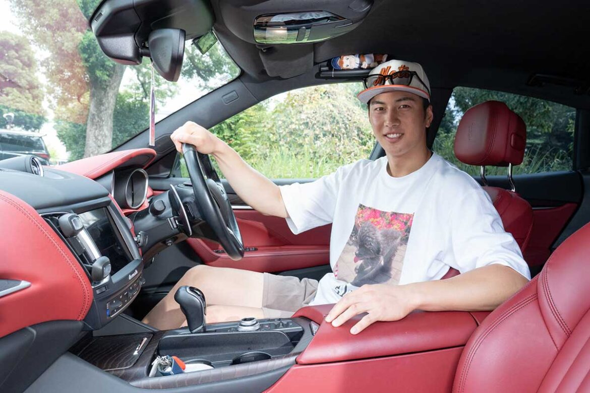 西武・長谷川信哉が愛車について語ってくれた【写真：荒川祐史】