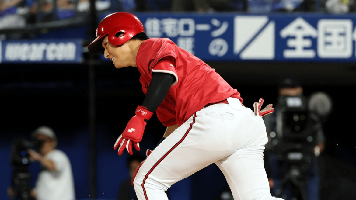 佐々木泰、プロ初の4番　連続試合安打を12に　9月21日DeNA戦 - 中国新聞デジタル