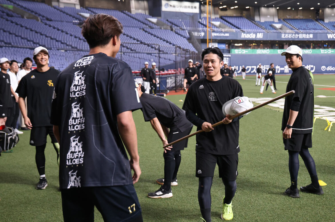 【ソフトバンク】バット直撃のオリックス・曽谷龍平の「人柄と配慮」に感謝 海野隆司と交流 | 東スポWEB – 東スポWEB 【ソフトバンク】バット直撃のオリックス・曽谷龍平の「人柄と配慮」に感謝 海野隆司と交流 | 東スポWEB - 東スポWEB