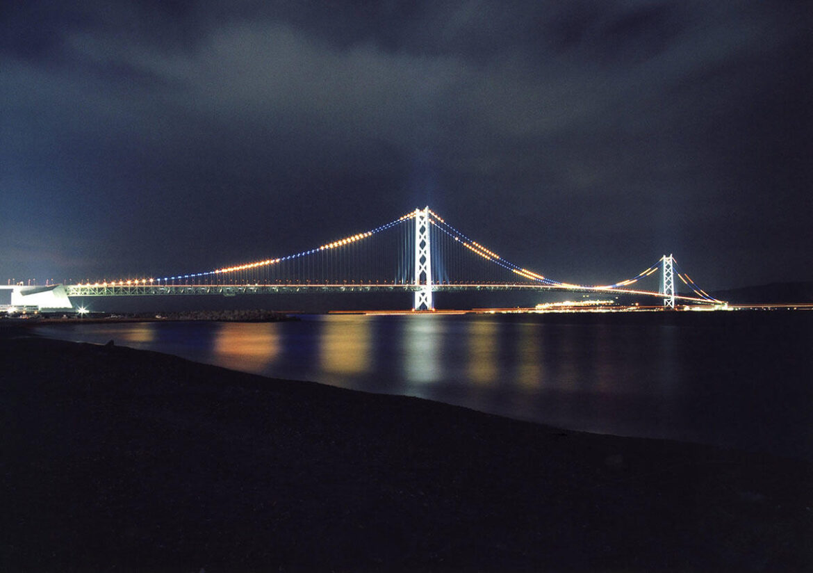 【9月12日・13日】阪神タイガースのセ・リーグ優勝を祝し明石海峡大橋で特別ライトアップ実施！ | 夜景FANマガジン