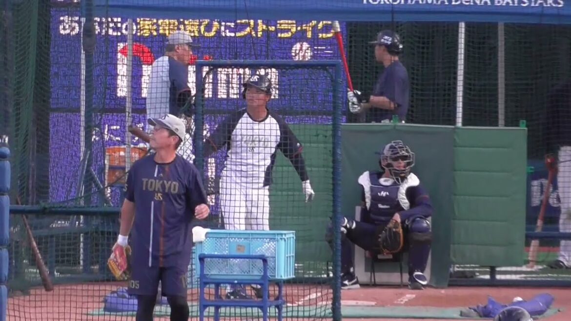 2025年9月30日 東京ヤクルト・西村 瑠伊斗 選手の試合前フリー打撃練習