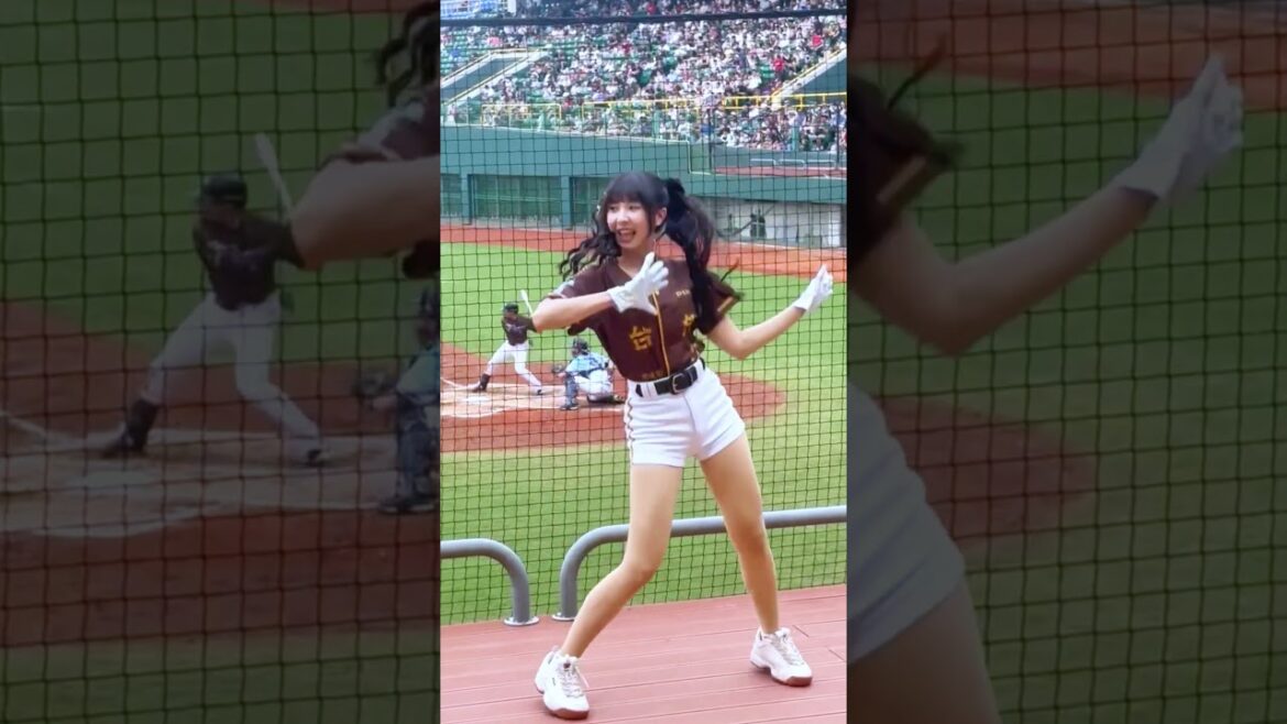 2025/05/31 ET 陳怡婷 吳念庭應援 ( 台鋼雄鷹 富邦悍將 ) #baseball #cheerleader #台鋼雄鷹 #啦啦隊 #치어리더