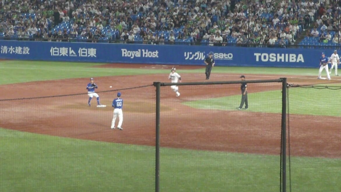 中日 山本泰寛のキャッチによる、643のダブルプレー　ヤクルト vs 中日　2025年9月9日(火)　神宮球場