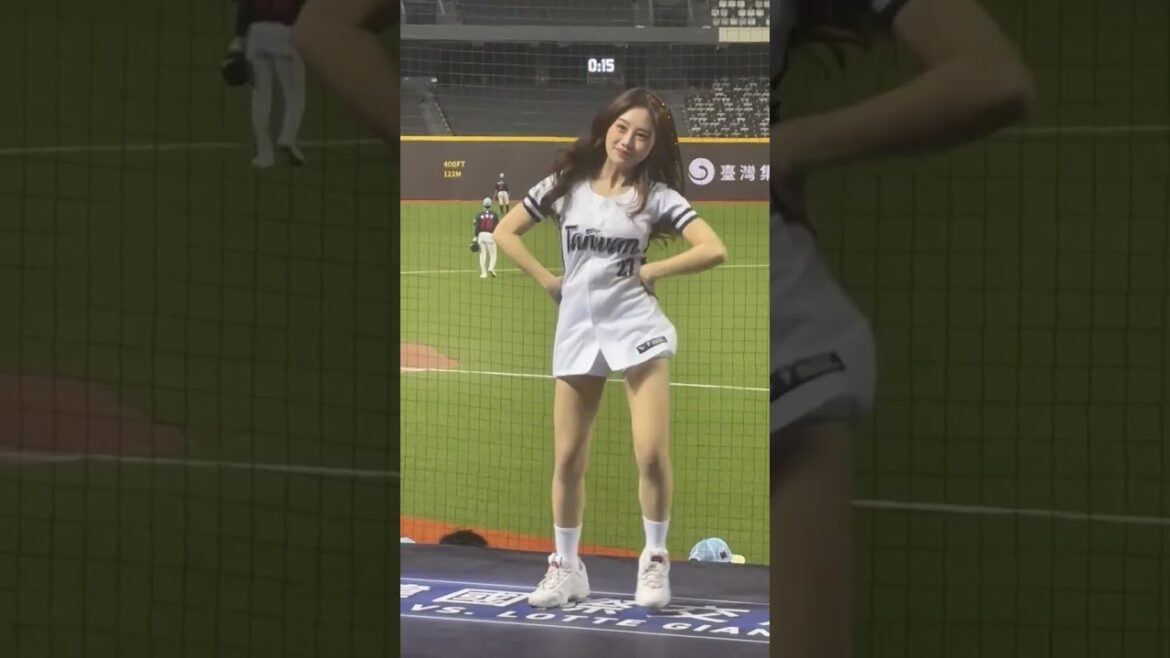 2025/02/12 若潼 吳念庭應援 ( 台韓交流賽 台灣 樂天巨人 )