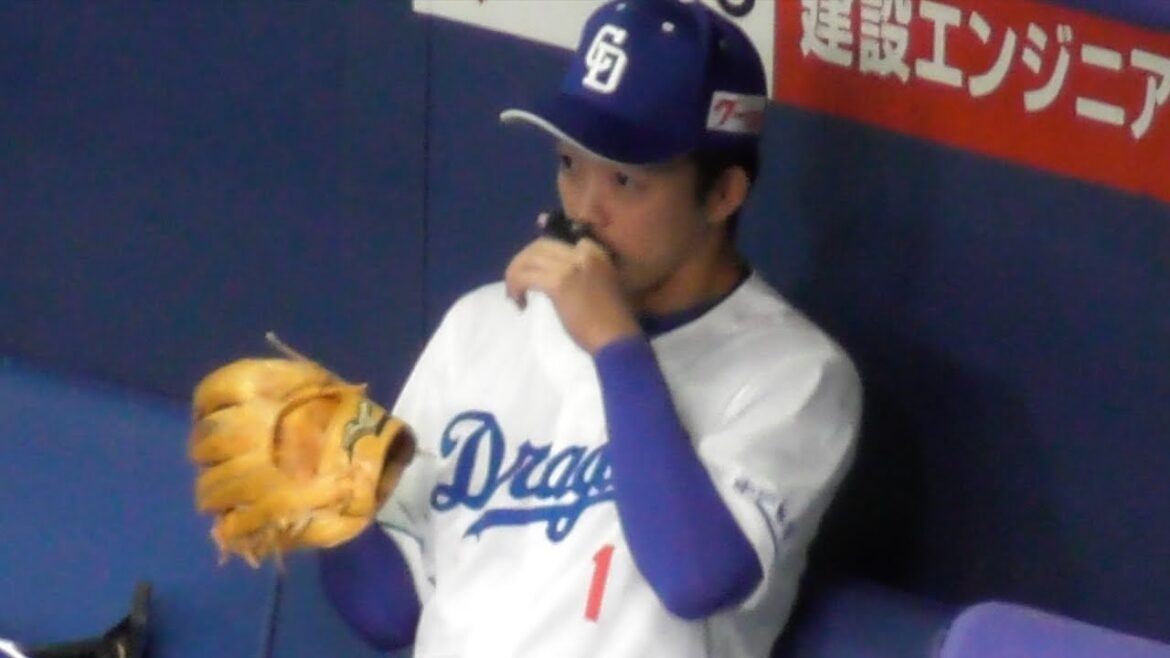 岡林勇希  福永裕基のグローブが気になる  福永のモノマネもそっくり 中日ドラゴンズVS東京ヤクルトスワローズ　2025/09/20