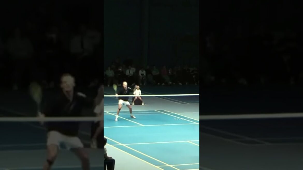 Lee Chong Wei’s backhand reverse slice #shorts #badminton #leechongwei Lee Chong Wei's backhand reverse slice #shorts #badminton #leechongwei