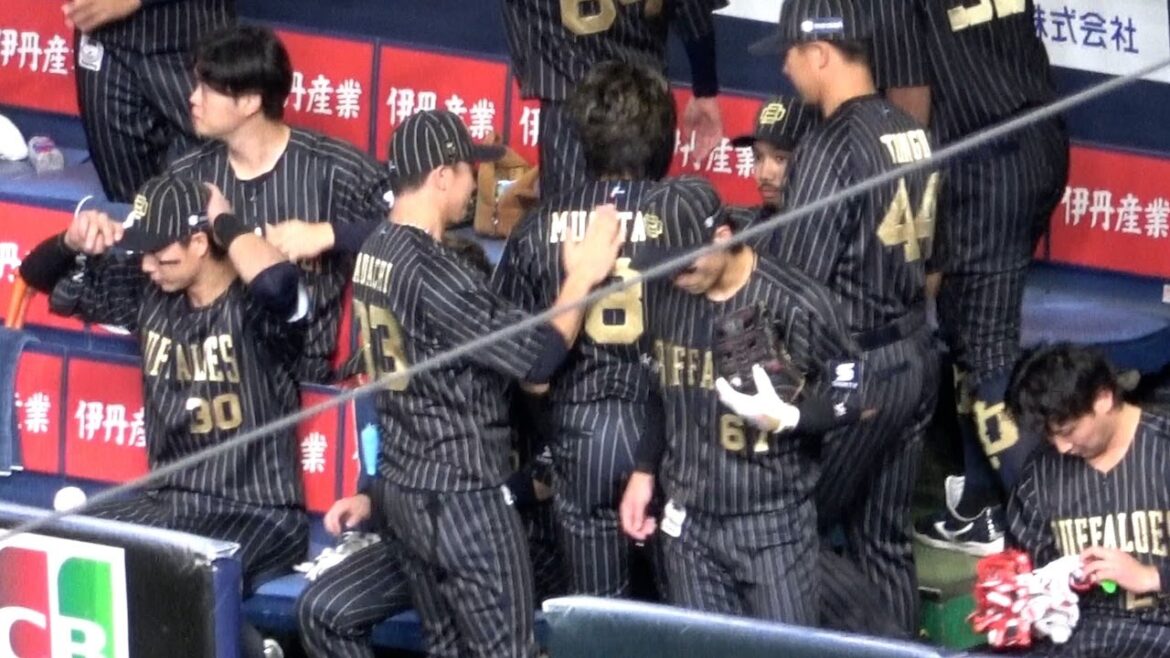 【背中スイッチON】試合直前、麦谷を鼓舞する安達コーチ！