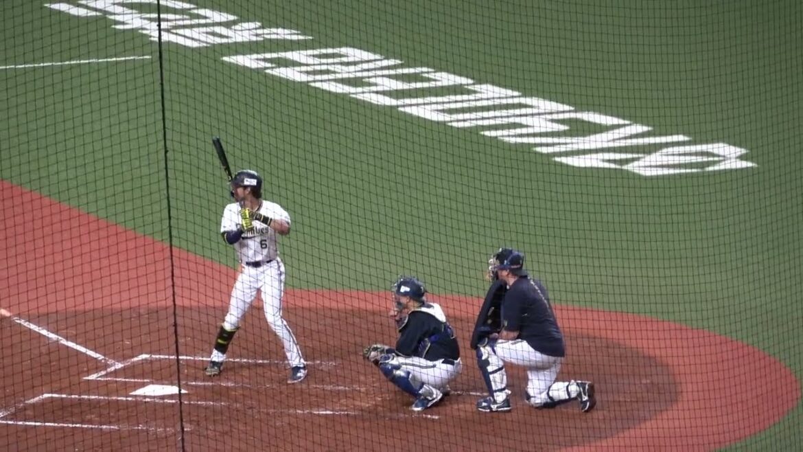 ②【紅白戦】響いた声援に宗が間を取る→「宗ファイトー！」の声援に乗っかる西野の「宗ファイトー！」　に場内が一瞬和む