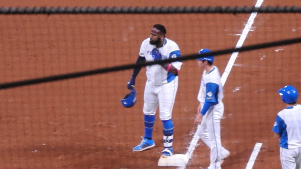 2025/10/12；レイエスの逆転２点タイムリー