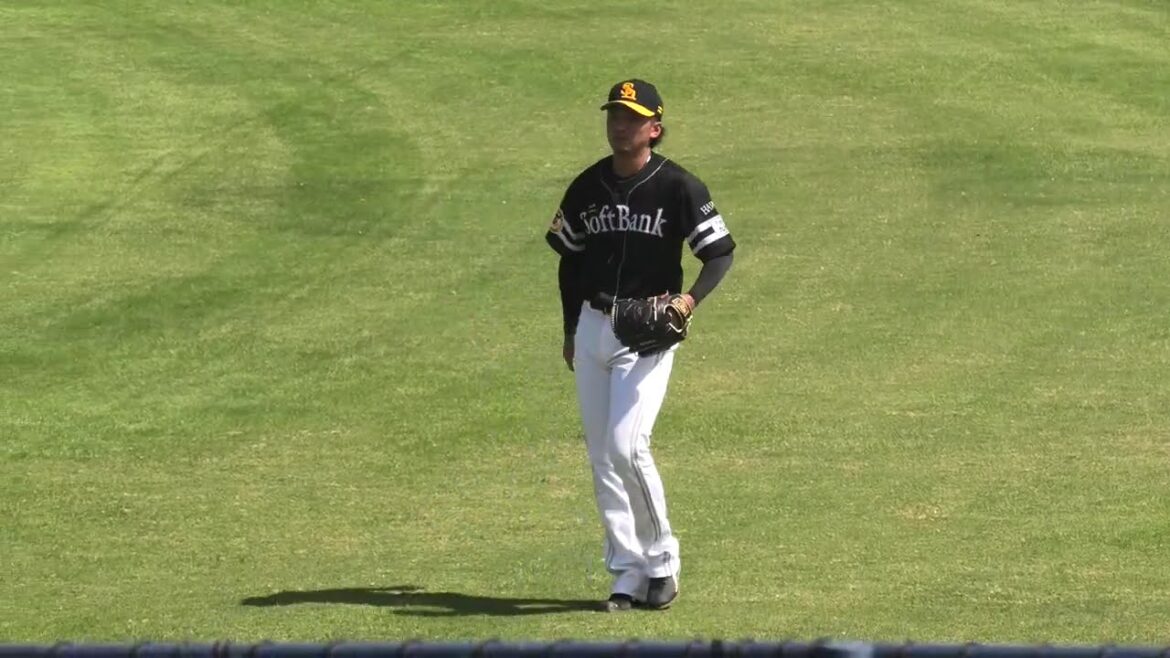 【ウエスタンリーグ 優勝決定3連戦】福岡ソフトバンクホークス 東浜巨投手が先発投手の試合前キャッチボールを始める 2025/9/26 ナゴヤ球場