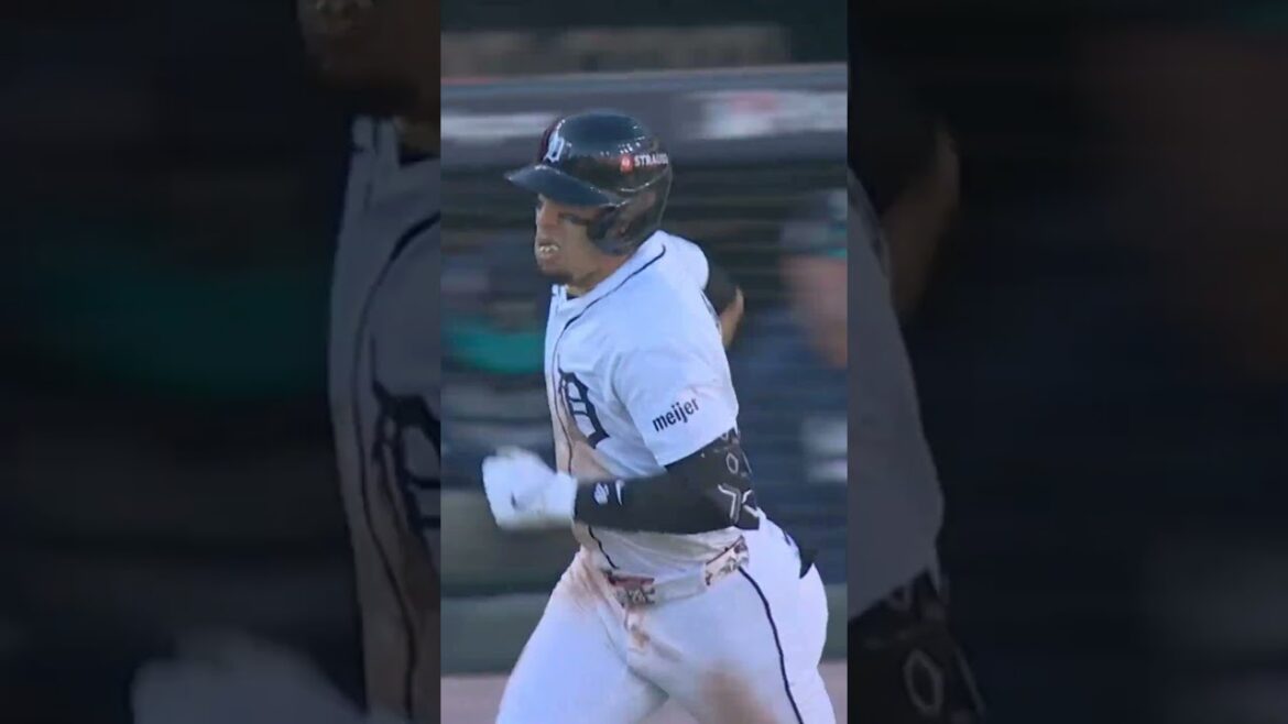 Mariners vs Tigers! #mlb #homerun #baseball #sports #highlights #playoffs #seattle #detroit #tigers Mariners vs Tigers! #mlb #homerun #baseball #sports #highlights #playoffs #seattle #detroit #tigers