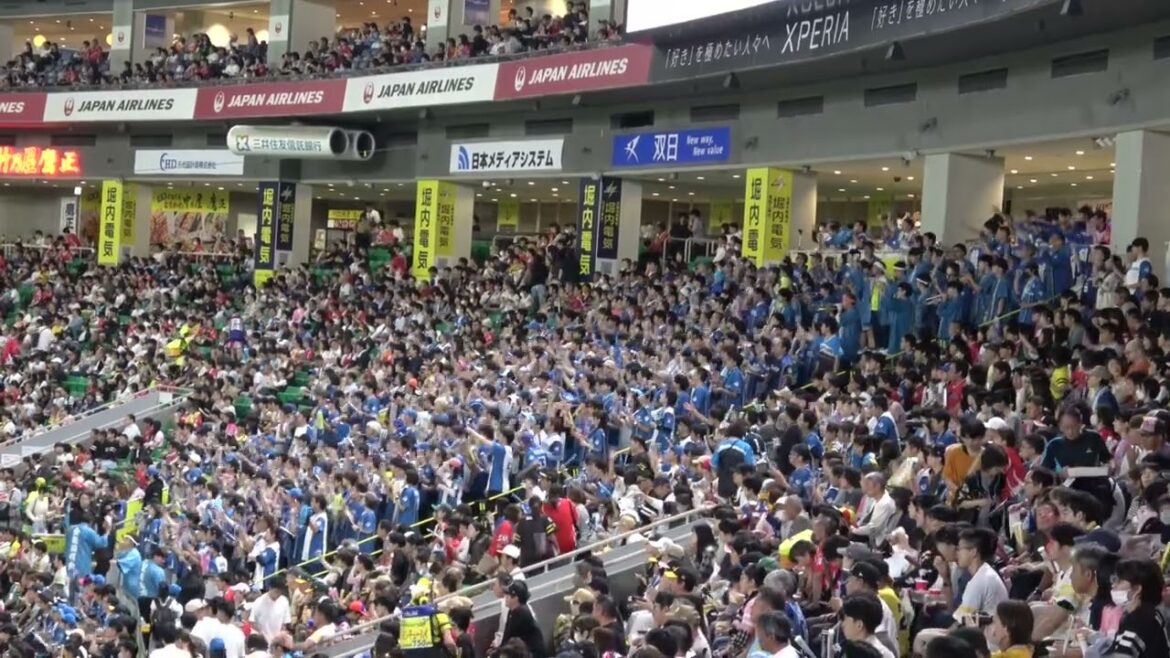 『チャンステーマ東京』からスタート📣福岡の日本ハムサポーター‼️初回から熱い声援を贈る📣2025.10.19⚾️ホークス対日本ハム⚾️クライマックス2025