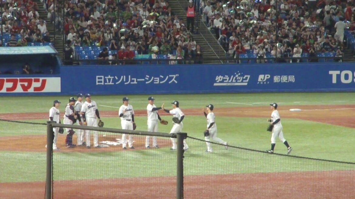 東京ヤクルトスワローズ 星知弥が中村奨成をショートゴロに抑え試合終了　ヤクルト 3 - 1 広島　2025年9月27日(土)　神宮球場